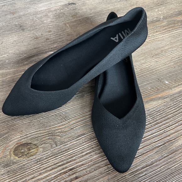 MIA Kerri Black Fly Knit Pointed Ballet Flats Women’s Size 8.5 Stretch Used - Picture 1 of 6